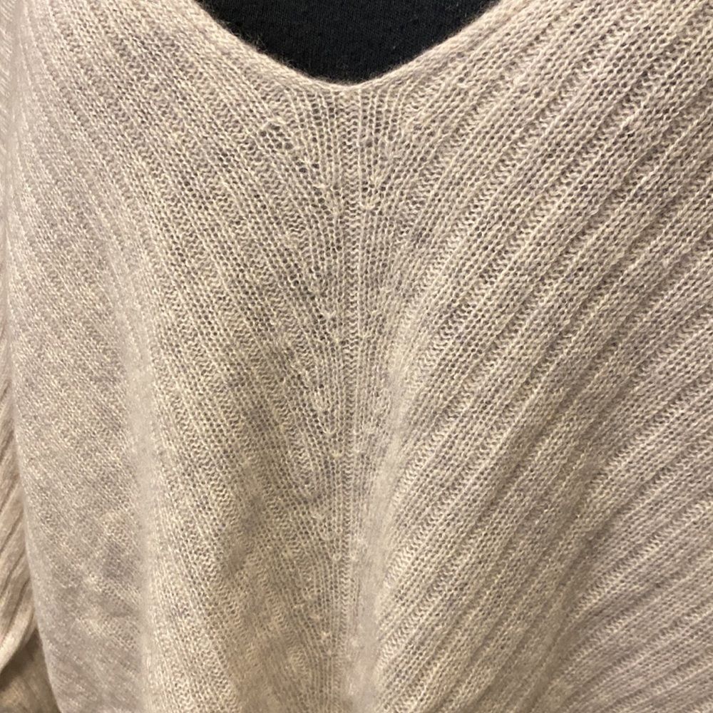 Free People Small Knit Heather Grey Oversized Sweater Wide V Neck - Picture 2 of 6